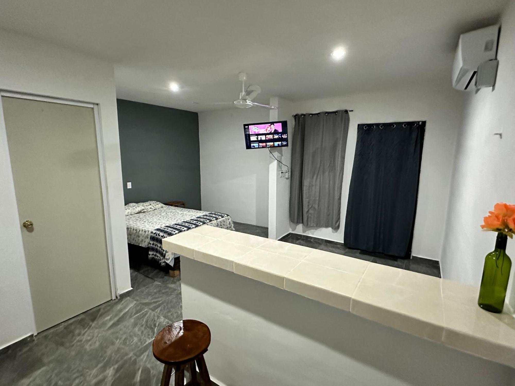 Departamento 48 Street Apartment Valladolid  Bagian luar foto