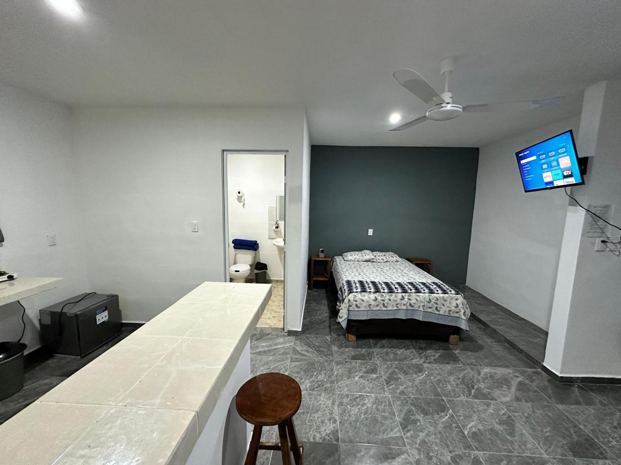 Departamento 48 Street Apartment Valladolid  Bagian luar foto